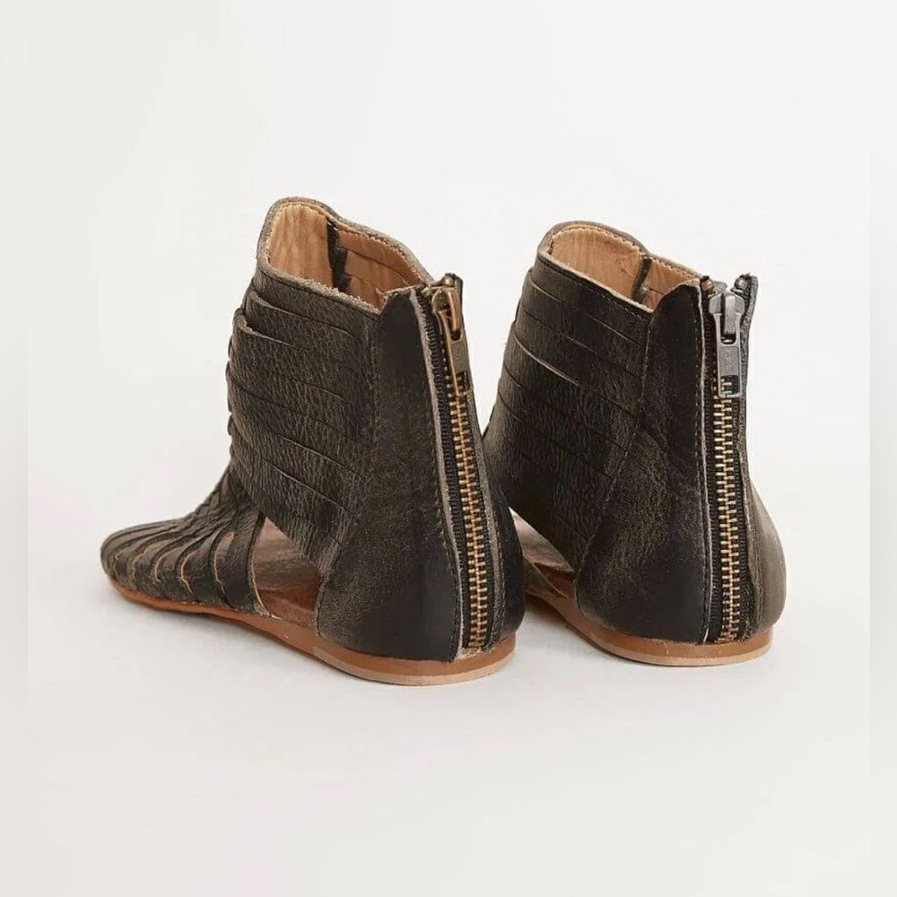 Bed Stu x Roan gladiator sandals in a rustic brown. 8 - Picture 4 of 17
